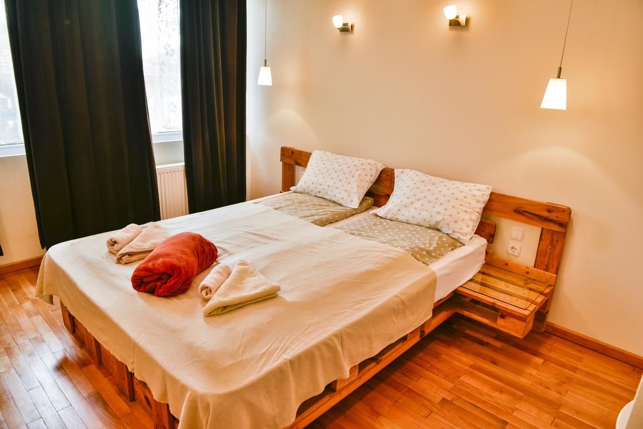 Гостевой дом Forest Way Guest House Pirdop-10